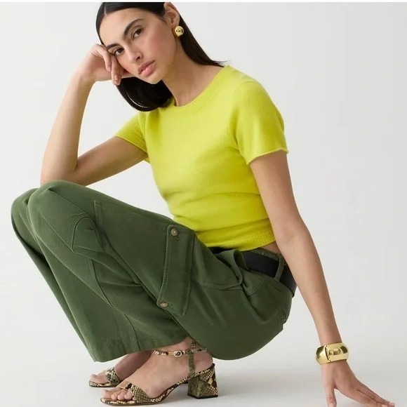 J.CREW Cashmere Shrunken T-Shirt Top Crew Neck Neon Chartreuse Sz M B34 READ